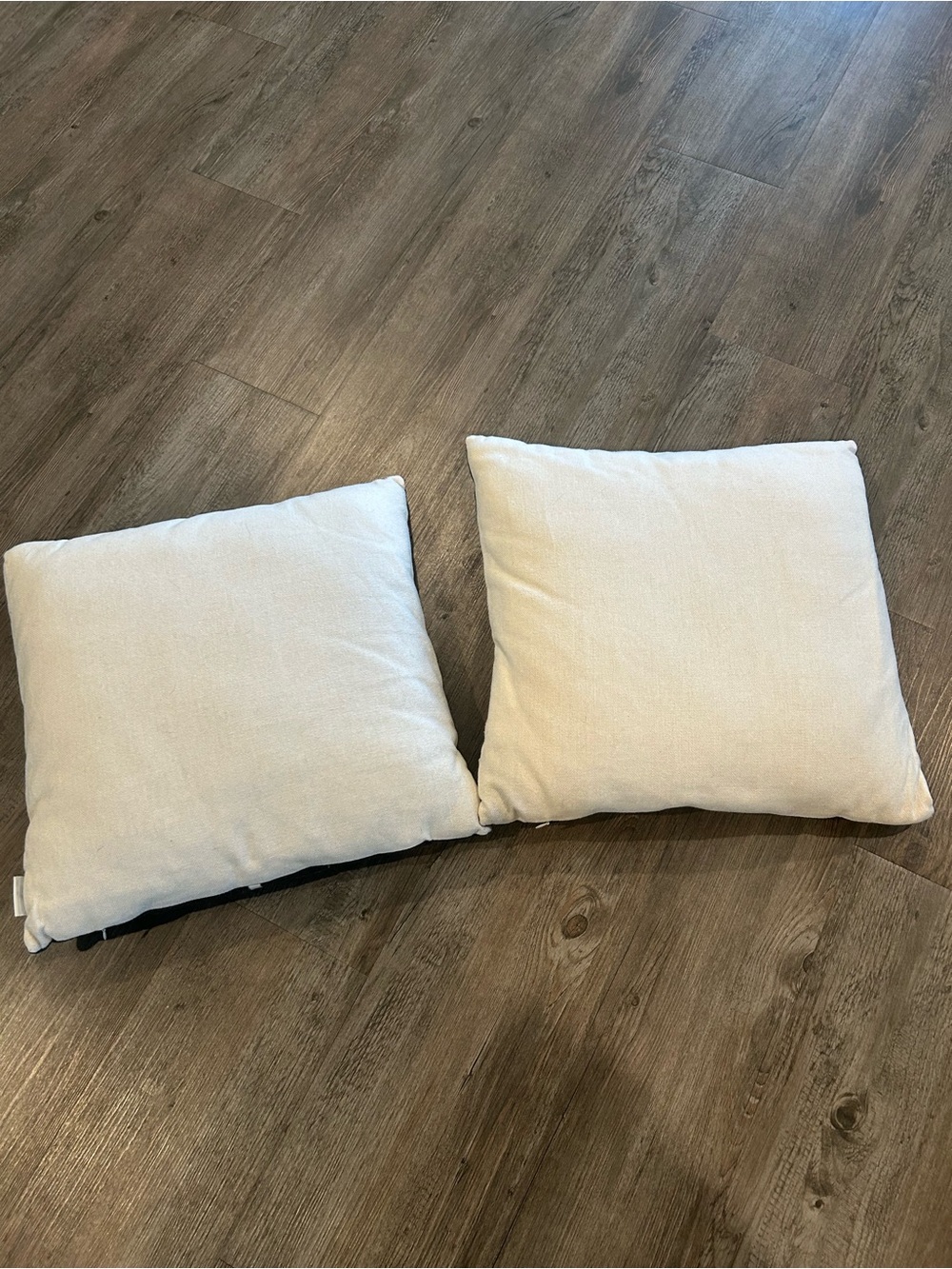Set of 2 Covers! Black and White Leaf Pattern Decorative Throw Pillow - Picture 2 of 2